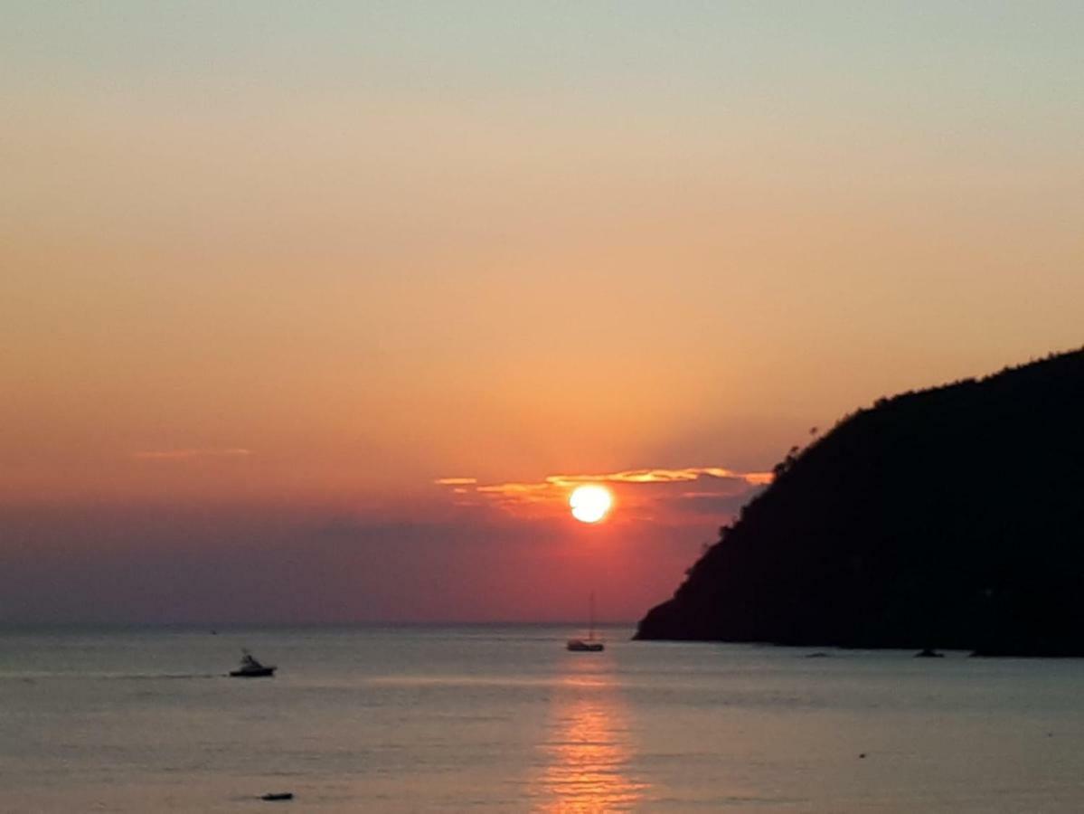 Appartamento Il Golfo Dei Poeti E 5 Terre A 2 Passi La Spezia Dış mekan fotoğraf